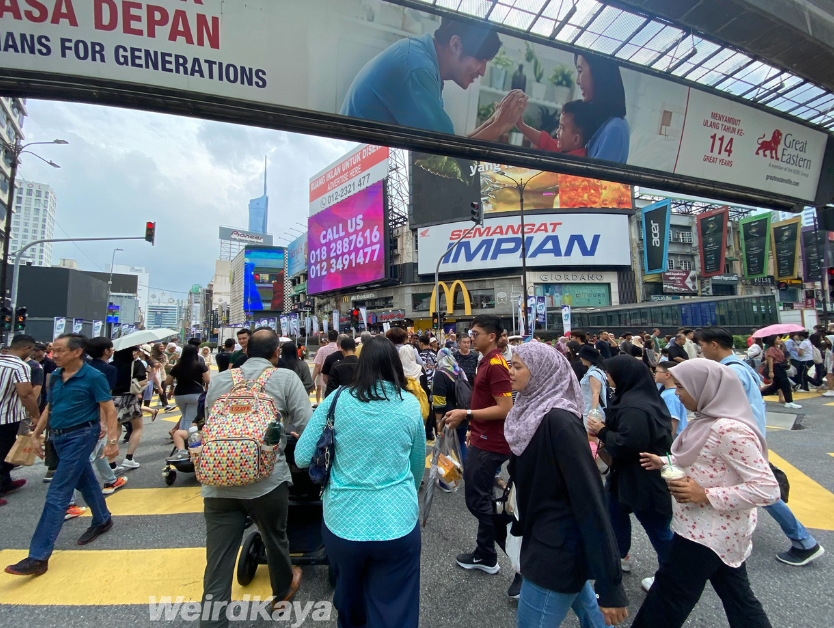 bukit bintang crowded road