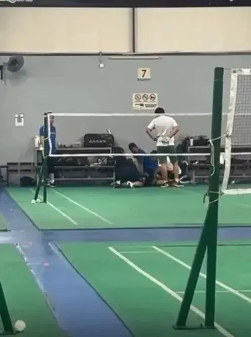 Bystanders trying to save man who collapsed at badminton court