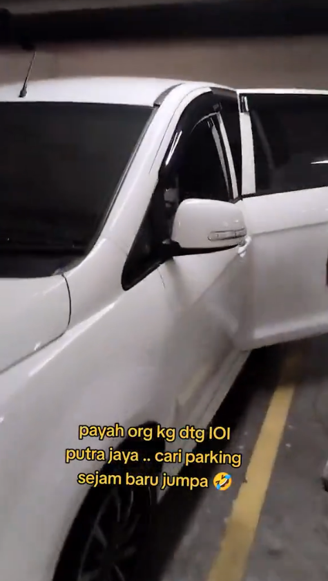 M'sian family forgets where they parked at ioi putrajaya, finds car after 1 hour of searching | weirdkaya