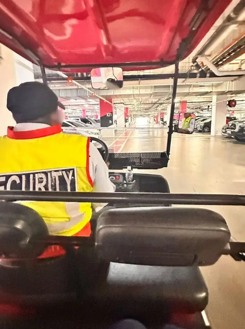 Central I-city Guard harrassing Saufia blurred