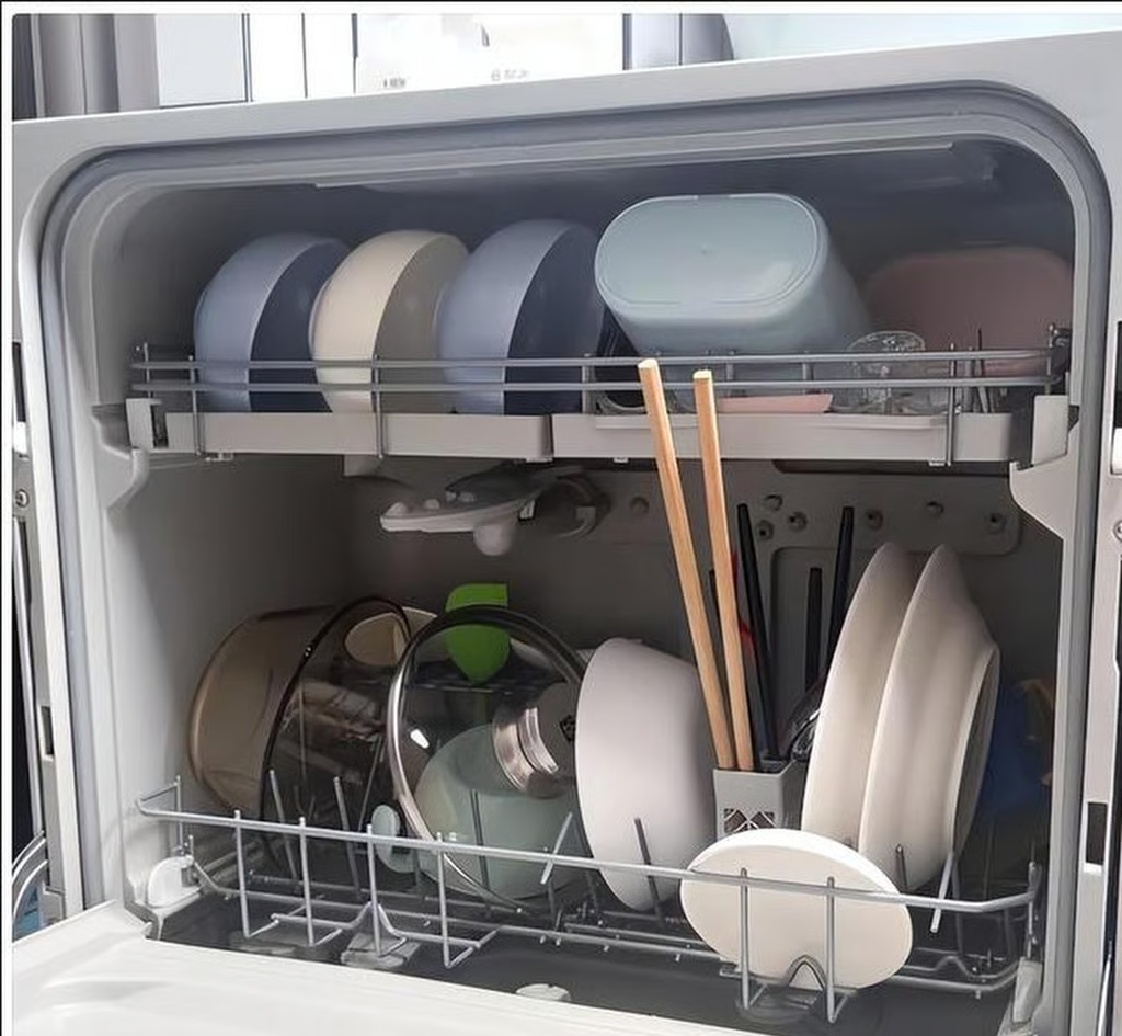 China man wrecks home over dishwasher (1)