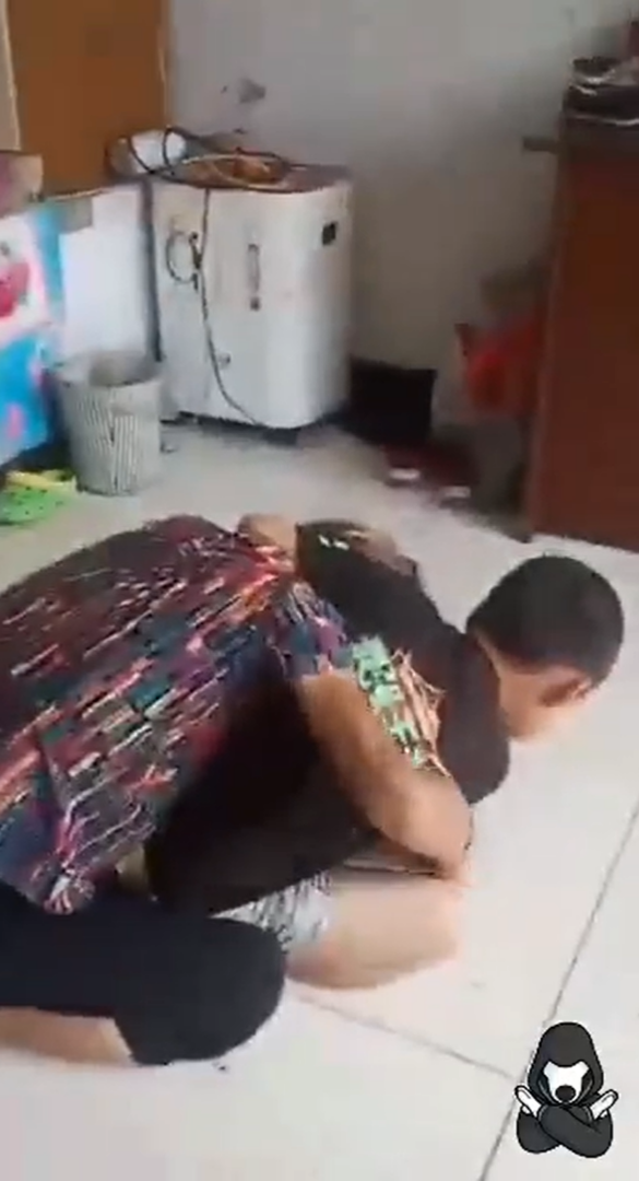 Boy strangles grandmother in heilongjiang