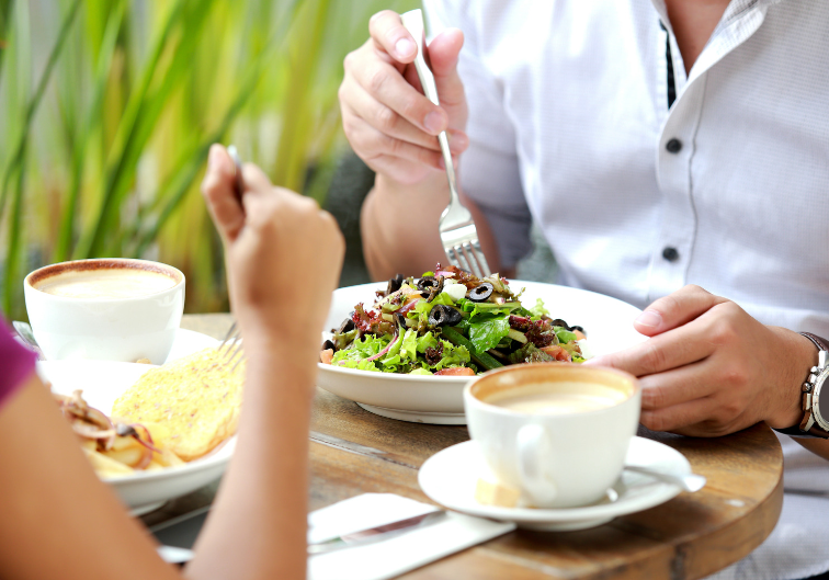 Couple having lunch