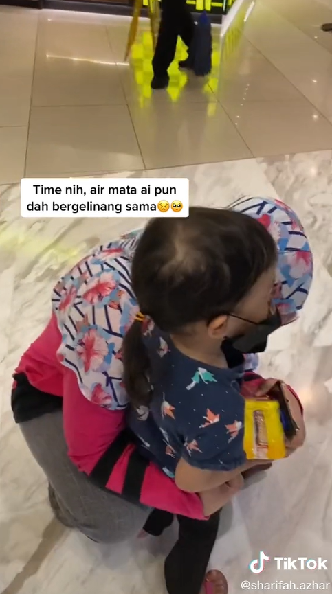 Child reunites with mother at ioi mall