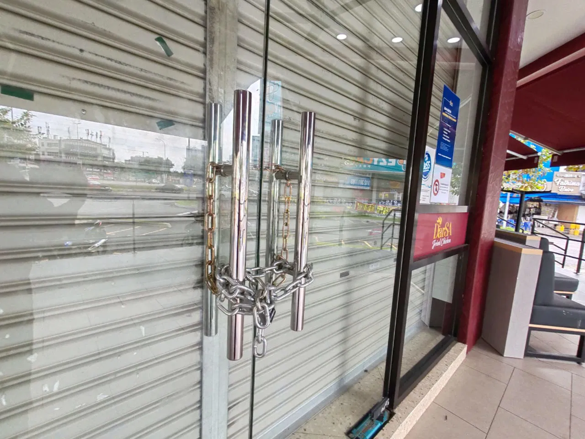 DFC bangi outlet closed (2).jpg