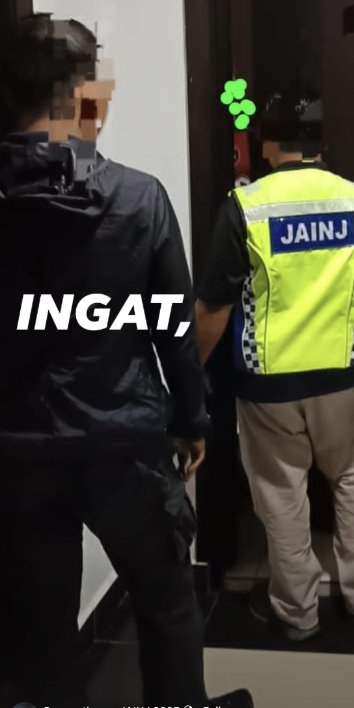 duo khalwat at Kluang hotel 01