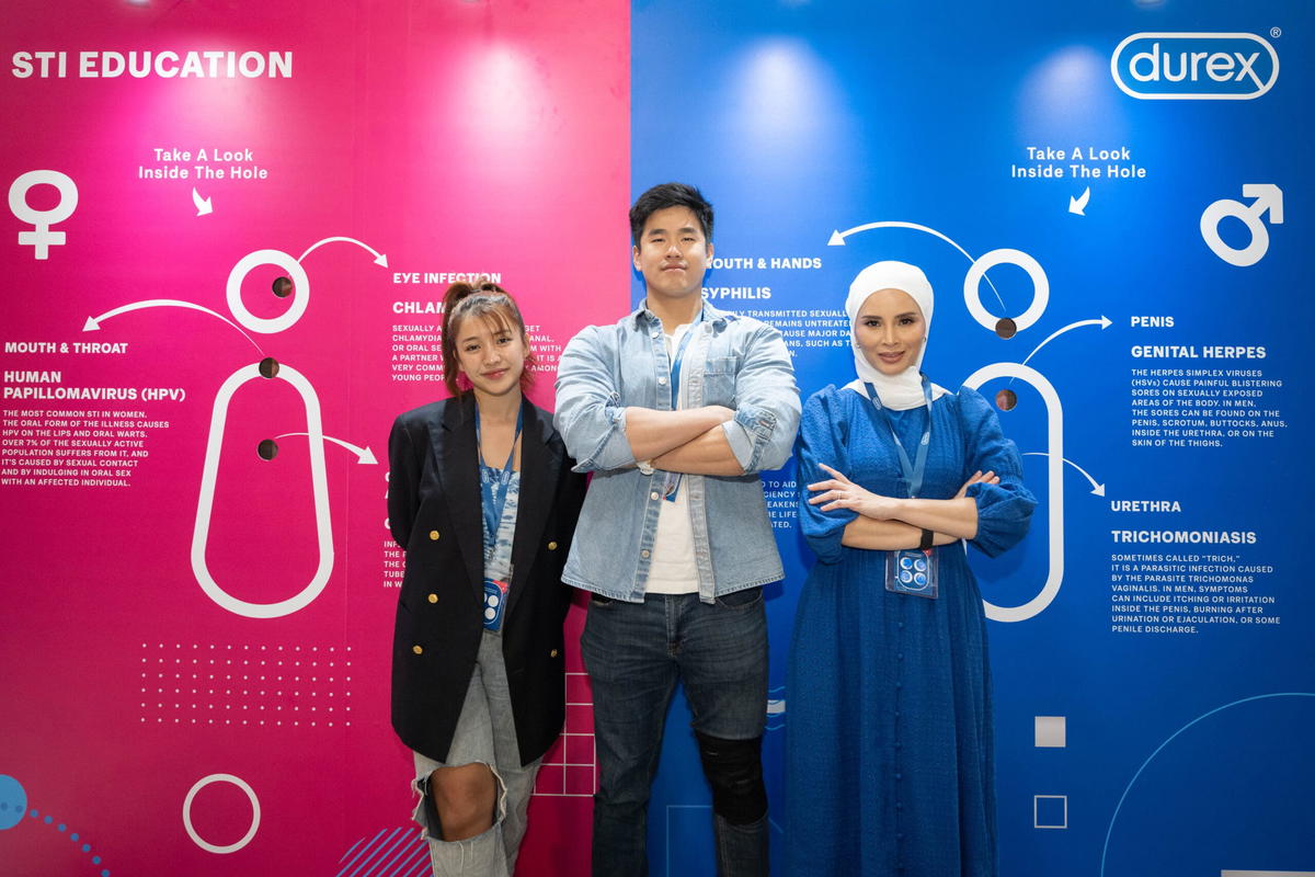 From left: alvy joanna, alex chee and daphne iking as durex academy lecturers.