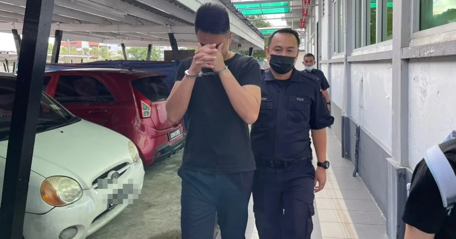 Sibu auxiliary police officer steals rm1000 from man who asked for help with atm