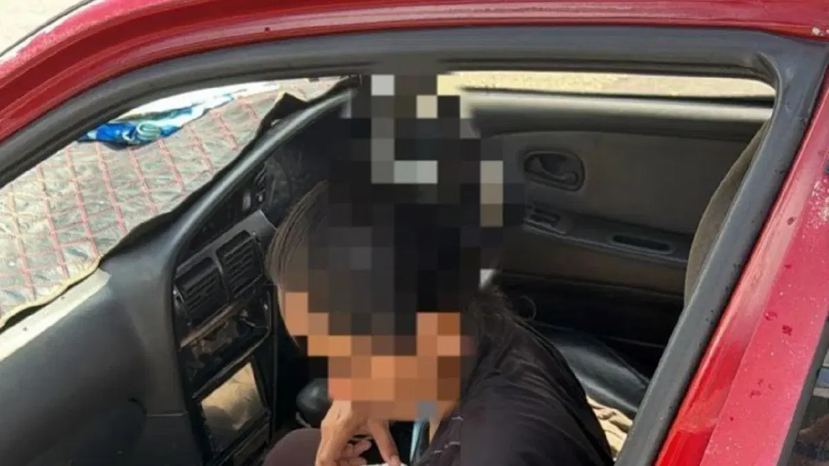 family of 6 living in car