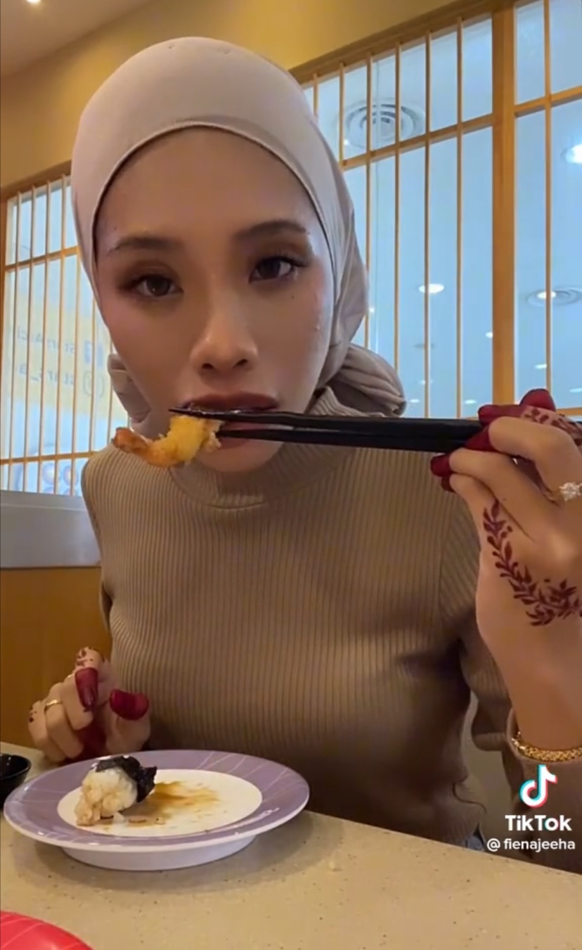 M'sian woman received lewd comments from men for her eating sushi video
