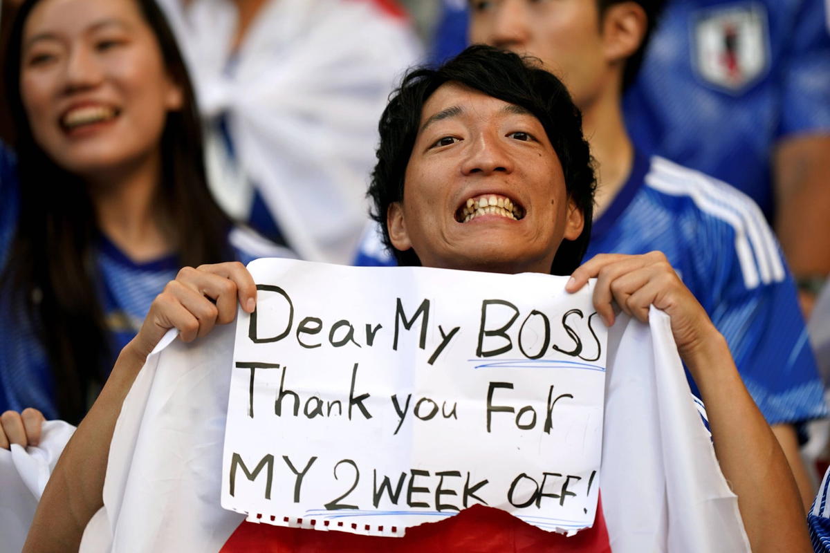 Japanese football fan thanks boss for permitting him two weeks off to watch fifa world cup in qatar