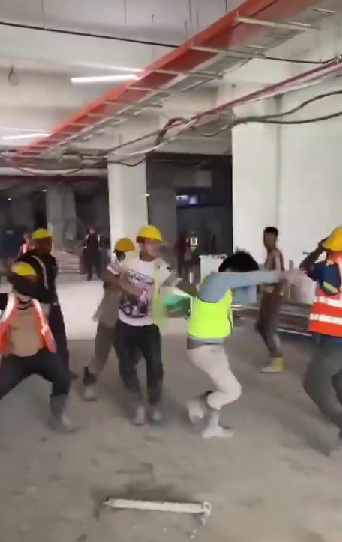 foreigner hitting each other