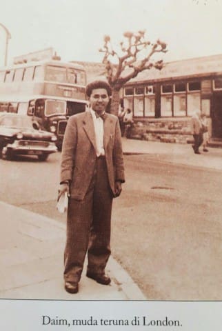 Tun daim zainudding - young in london