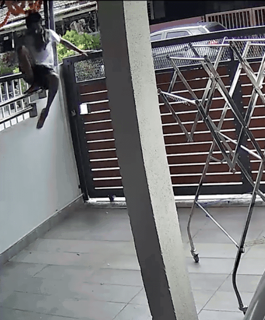 Freda‘s neighbours break into house