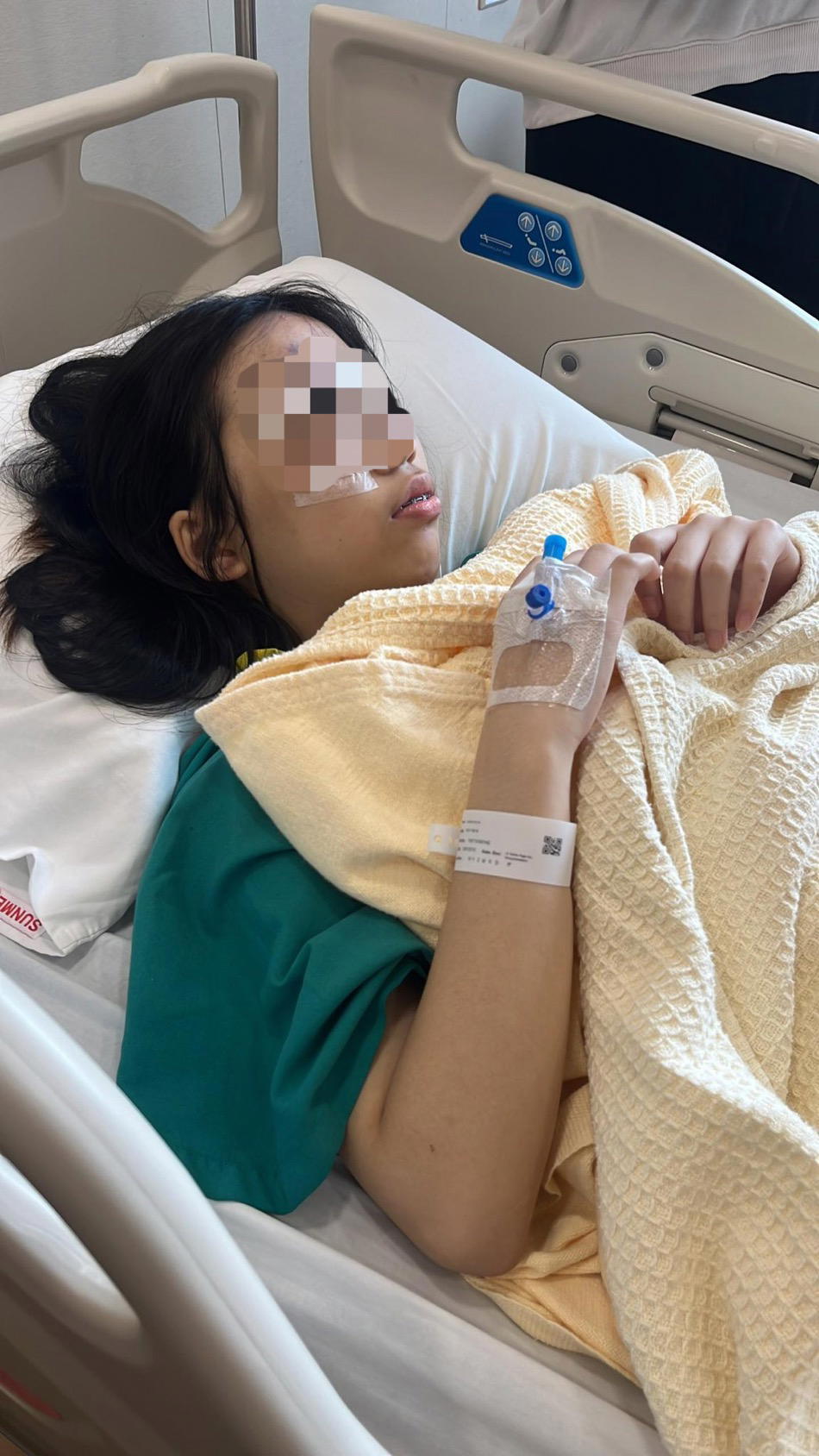 Girl in hospital due to Science experiment