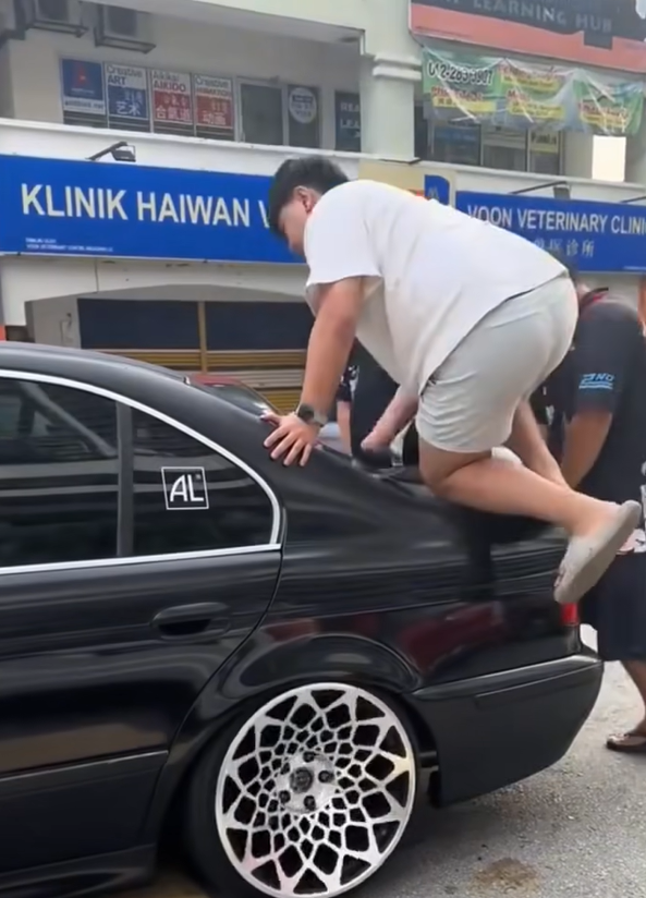Giving CPR to car