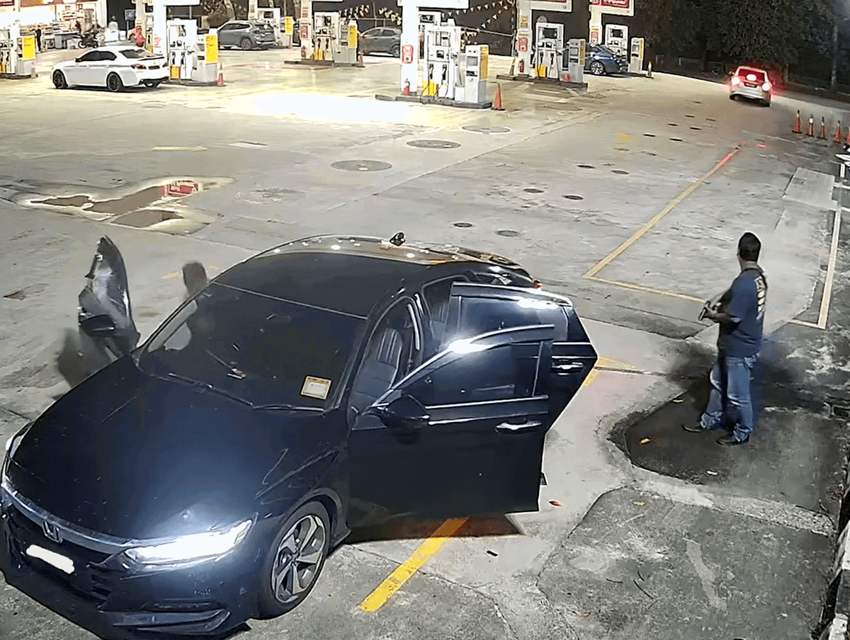 Gun shot at gas station (1)