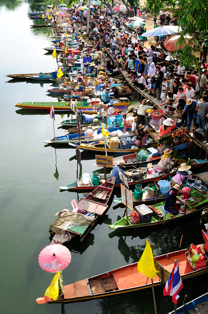 Hatyai klonghae floating market