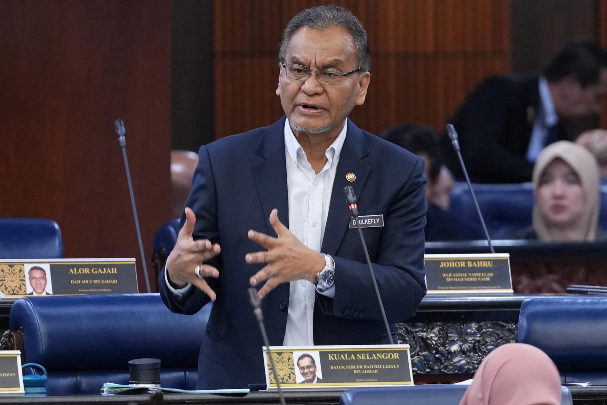 Health minister speaking in the parliament