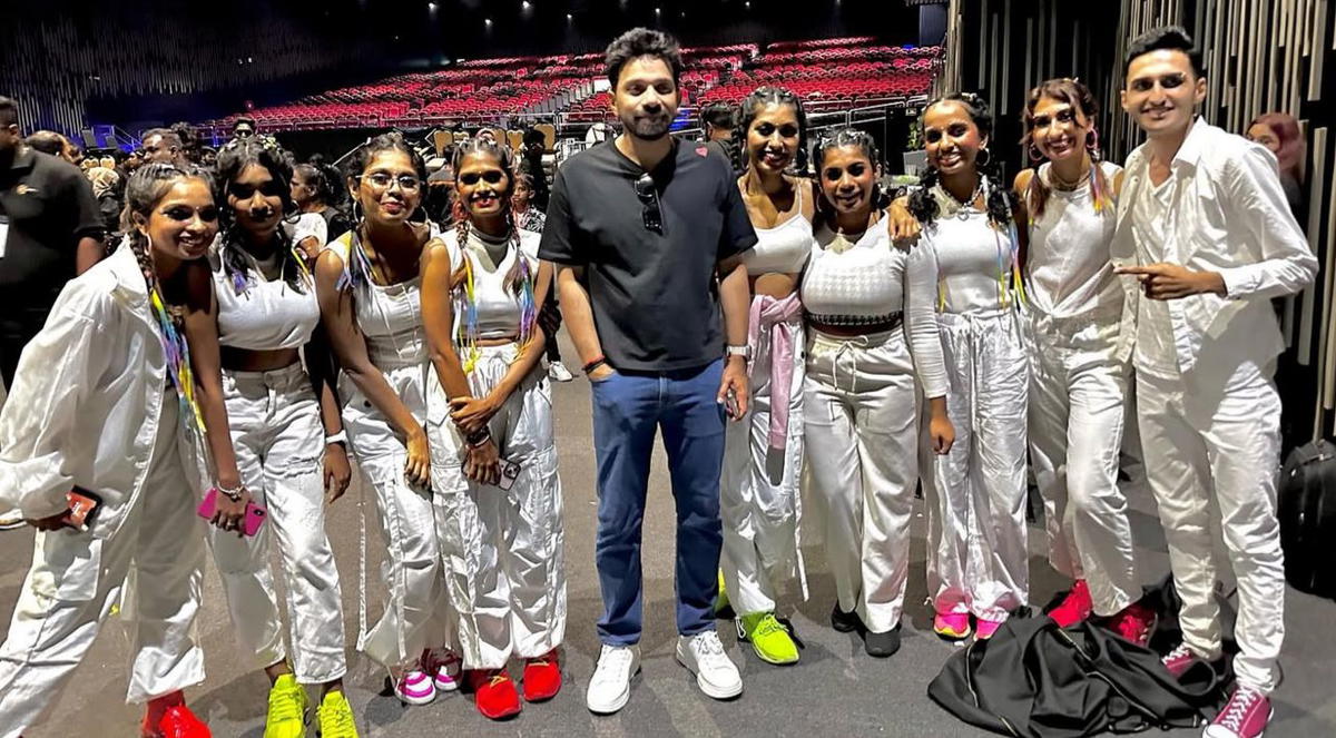 Herrvena and her dance crew