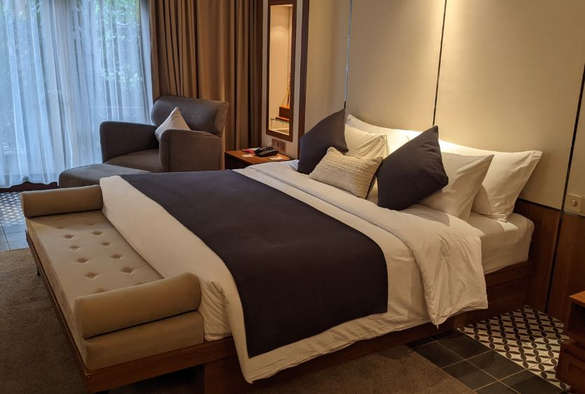 hotel bed (1)