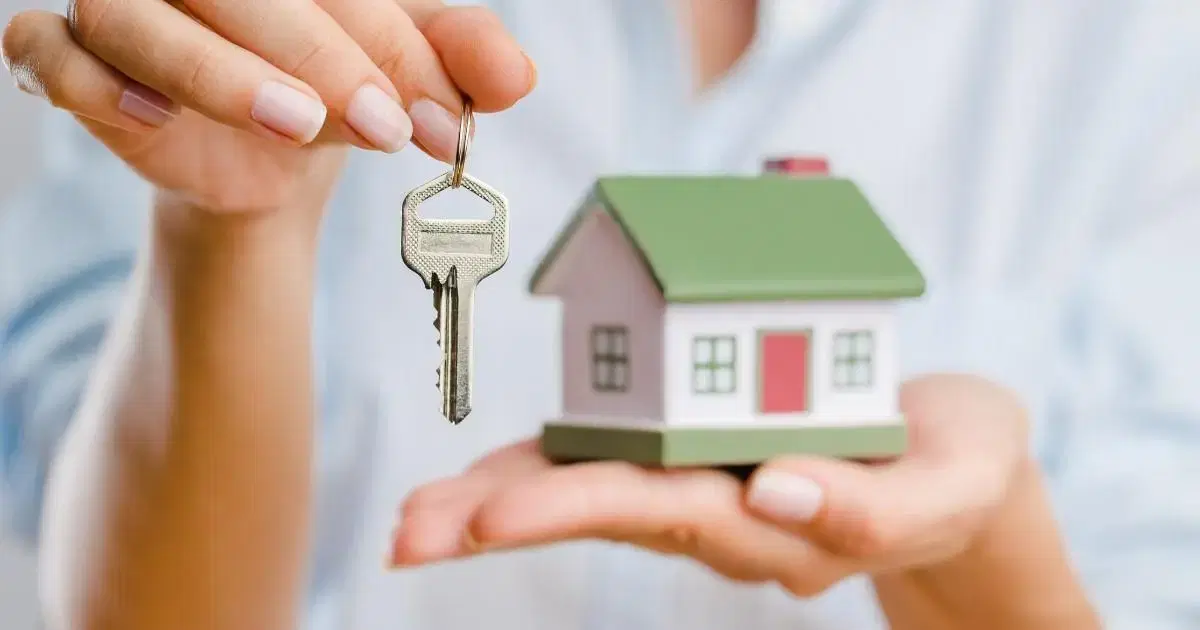 house and key