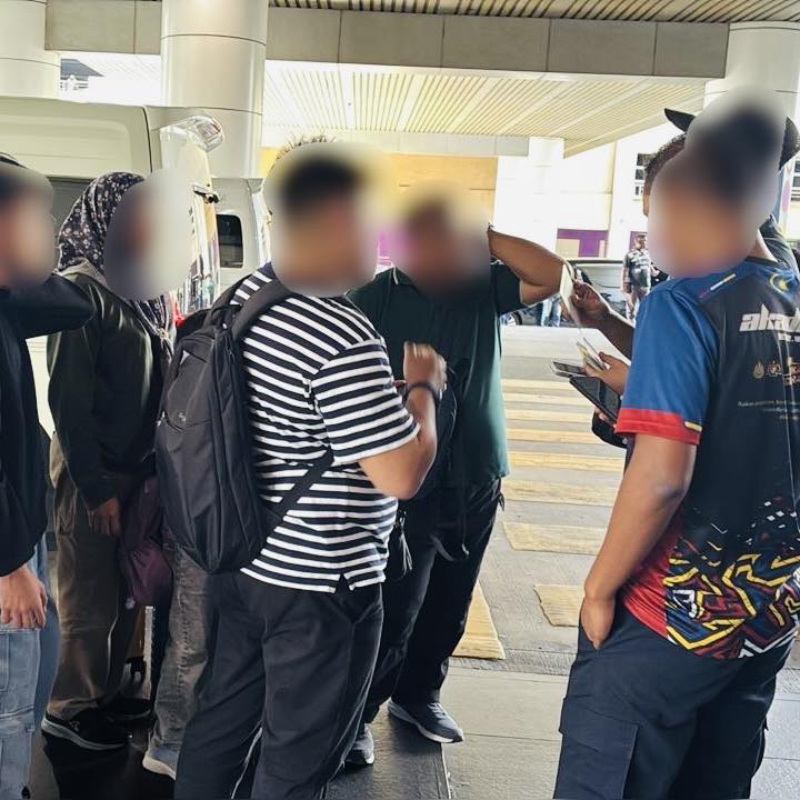 Illegal Bangla driver at KLIA 1