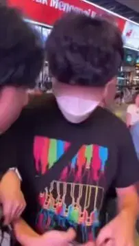 man filming upskirt vid 2