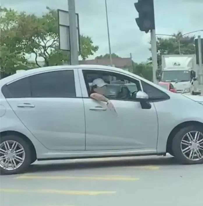 kuching fake gun 1