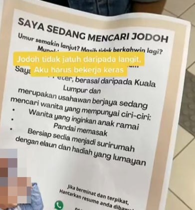 [video] man puts up banner and offers rm10,000 in hopes of getting a soulmate for himself | weirdkaya