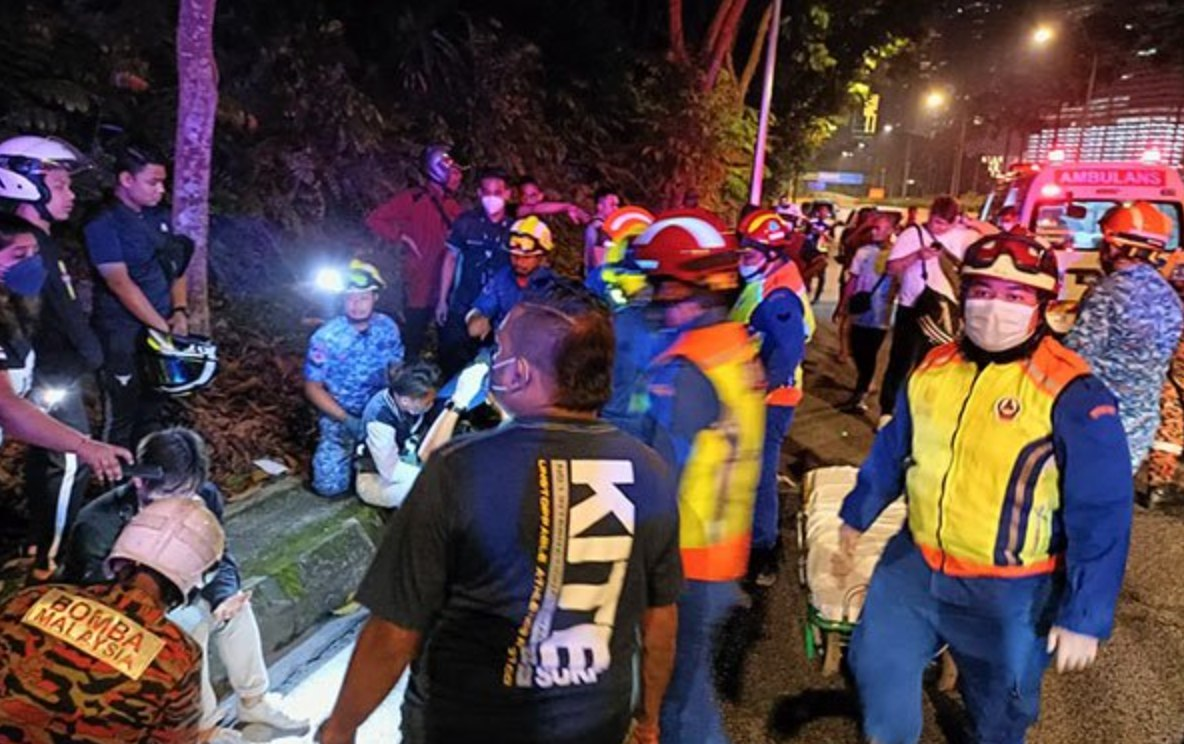 18 injured in double decker bus accident at damansara highway | weirdkaya