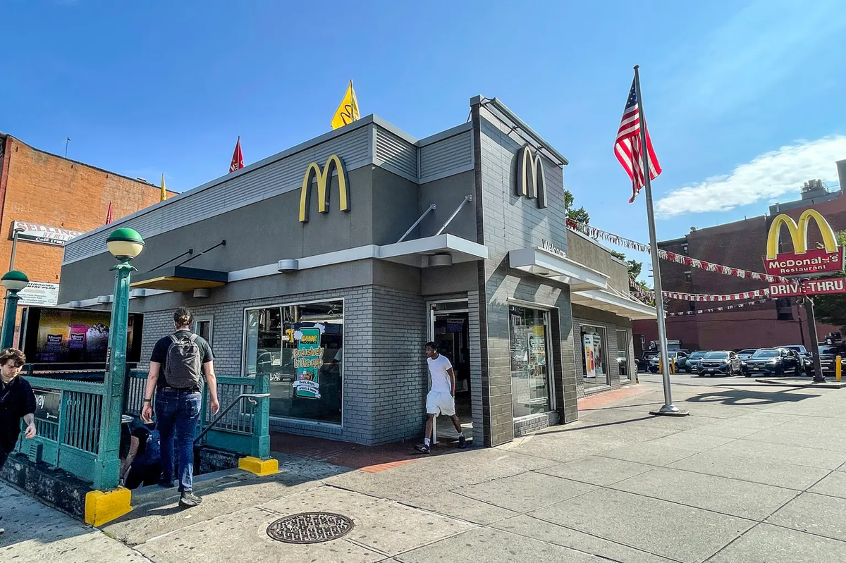 Mcdonald's store at 1531 fulton st. In bedford-stuyvesant