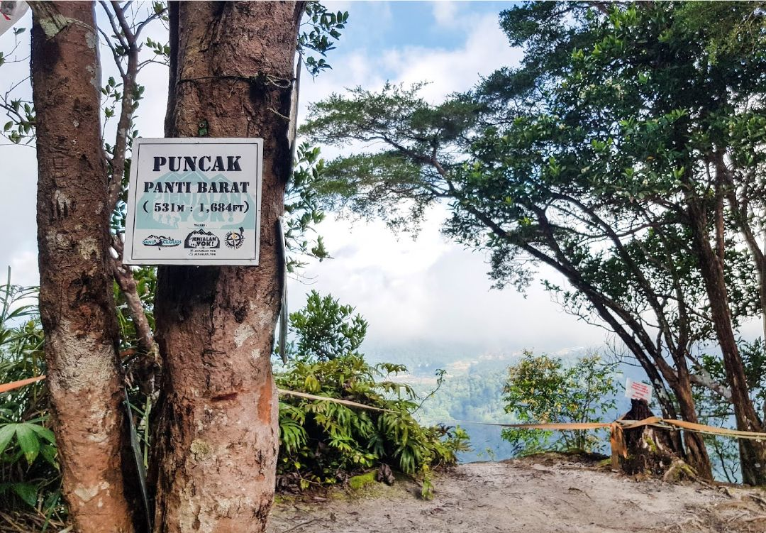 Gunung panti barat