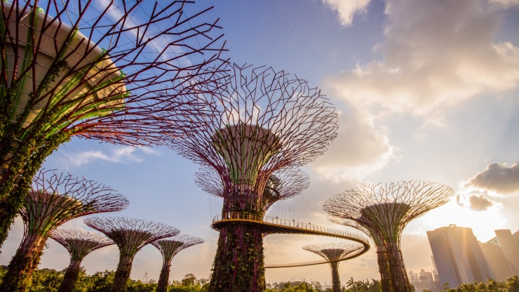 National geographic uk mocked by netizens as they indicated gardens by the bay is in singapore in malaysia