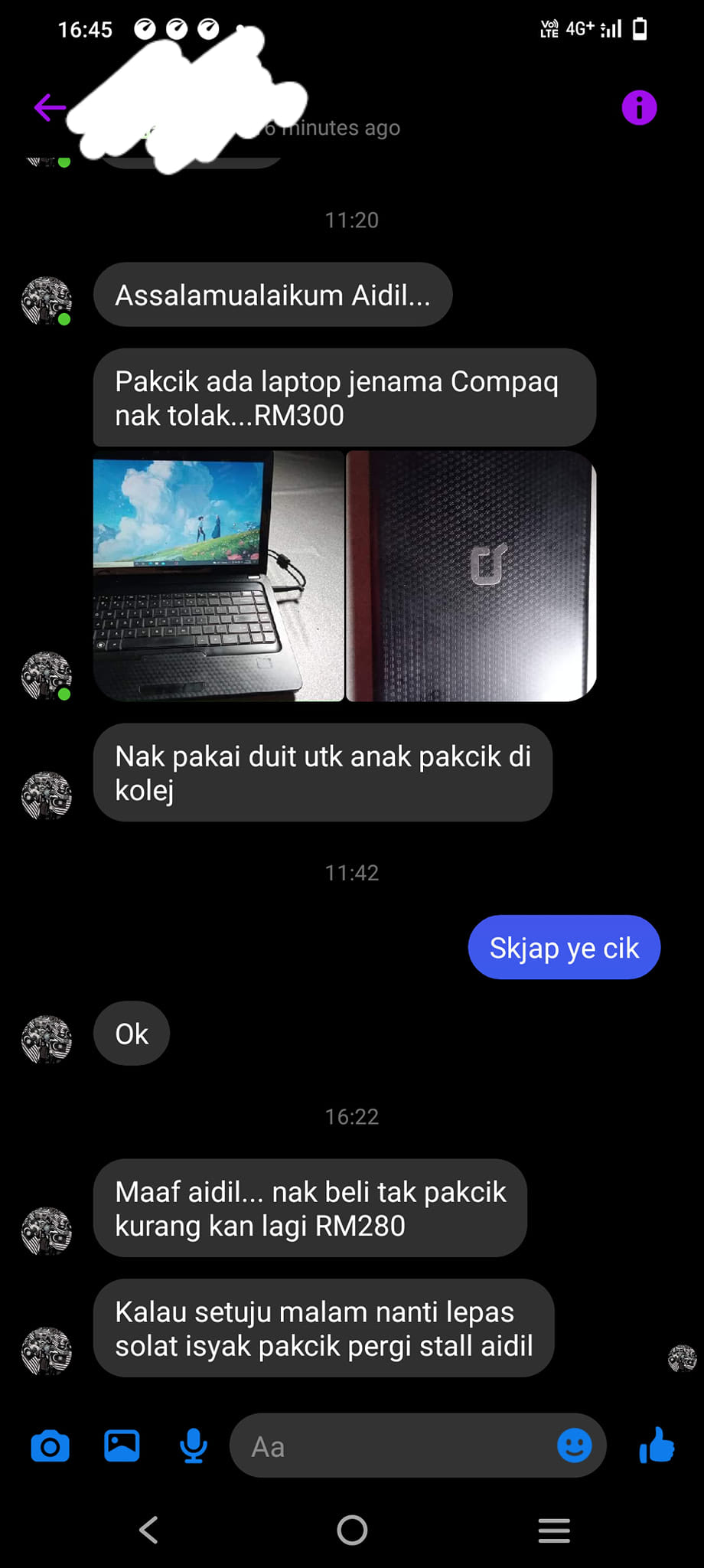 Father selling laptop for rm300 to save for child college fees