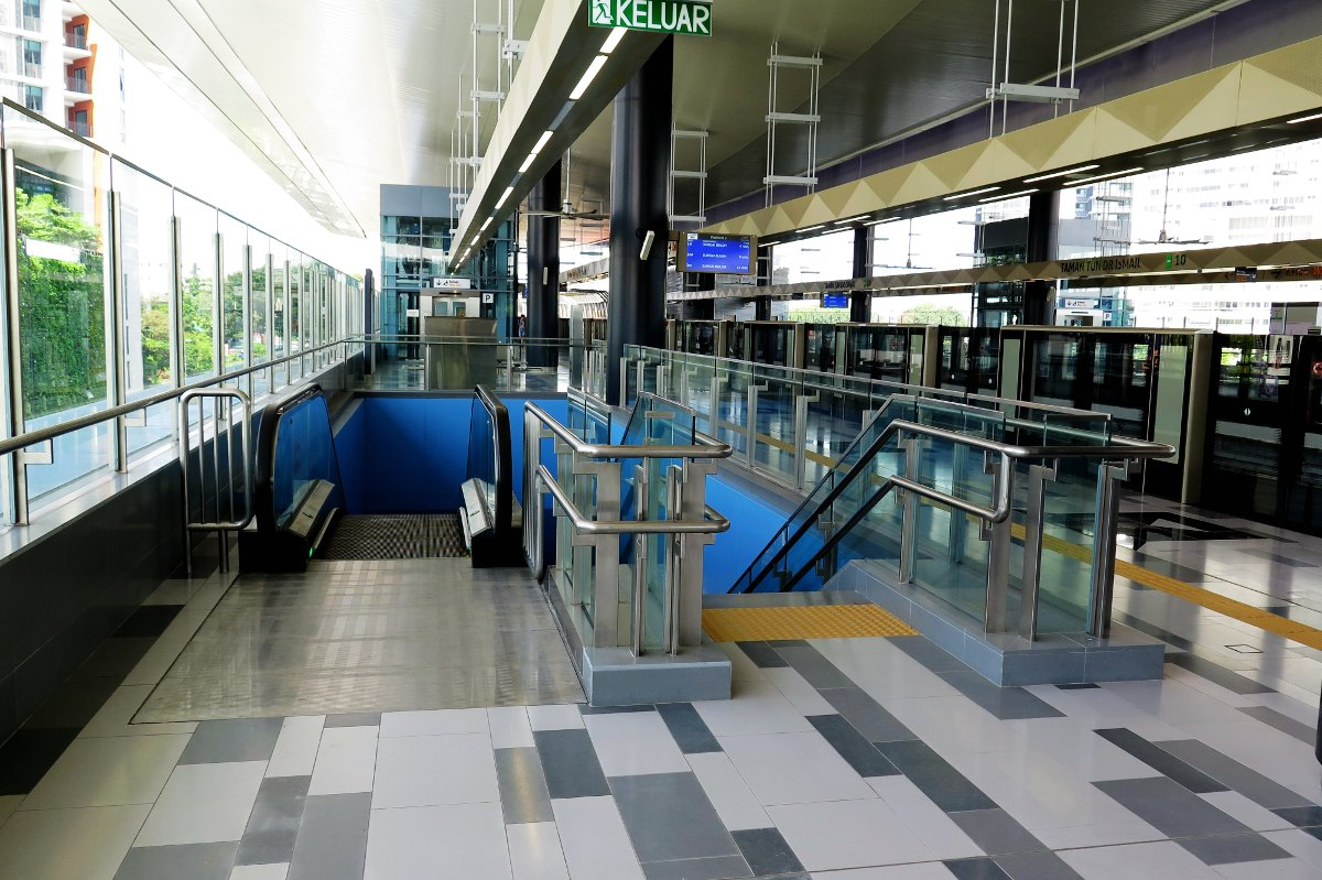 Mrt station