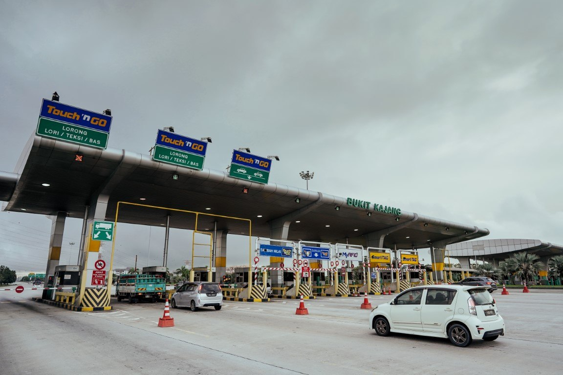 Toll jumper who didn't pay toll fees 59 times finally gets caught & fined rm256. 20
