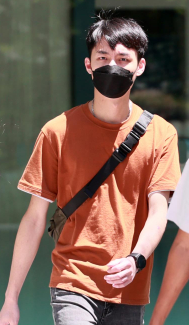 M'sian man steals colleagues' id to obtain 11 face masks for himself, sentenced to a week's jail | weirdkaya