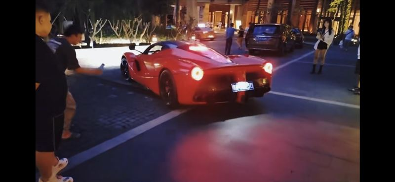 Laferrari destroyed again