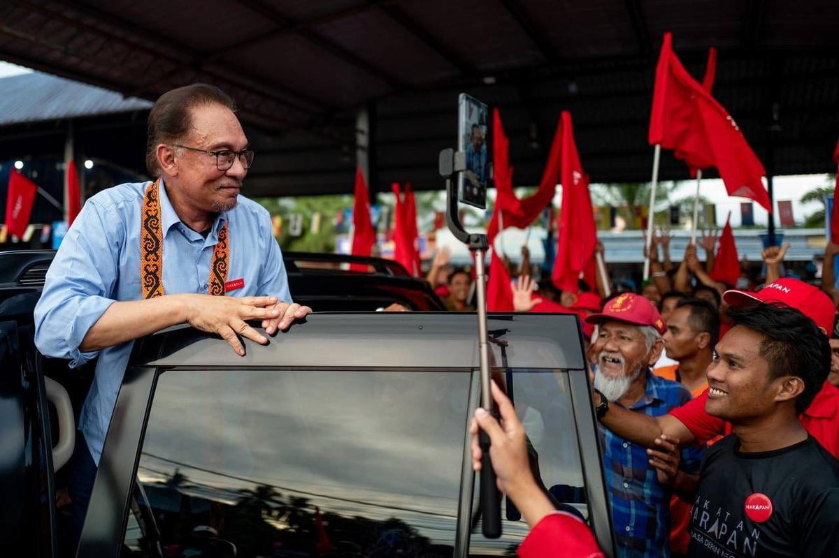 "No Salary For Me If I Become PM On #GE15", Says Anwar Ibrahim