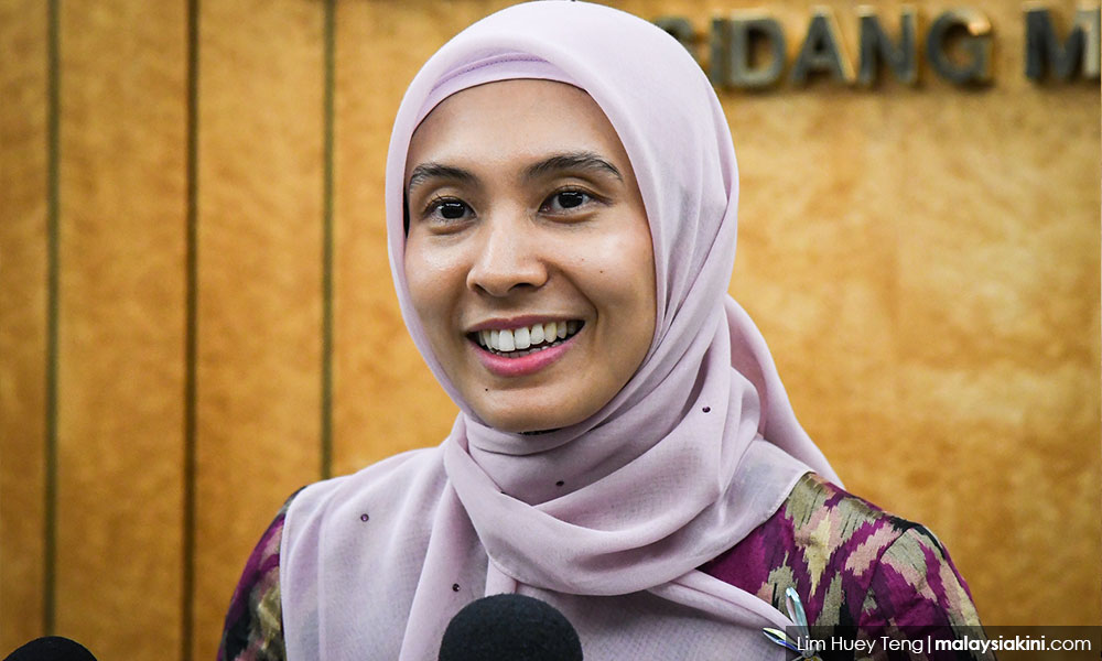 [official] nurul izzah loses permatang pauh seat in shocking defeat | weirdkaya