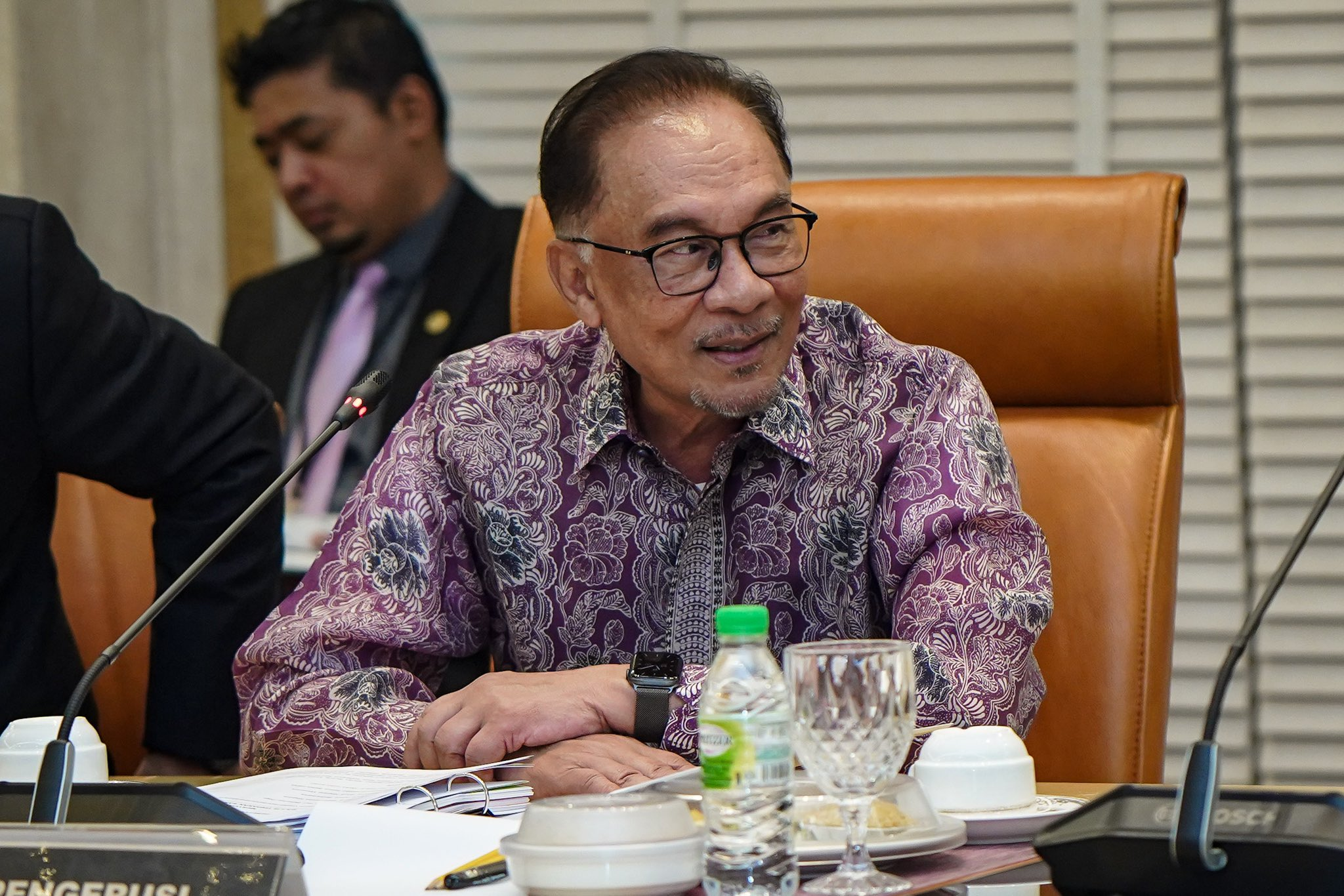 Anwar sues perak pas chief razman zakaria over 'lgbt agenda' claims