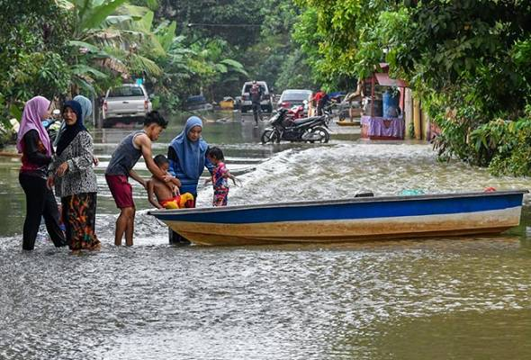 Flood victims in kelantan