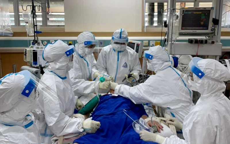 Malaysian doctors in ppe