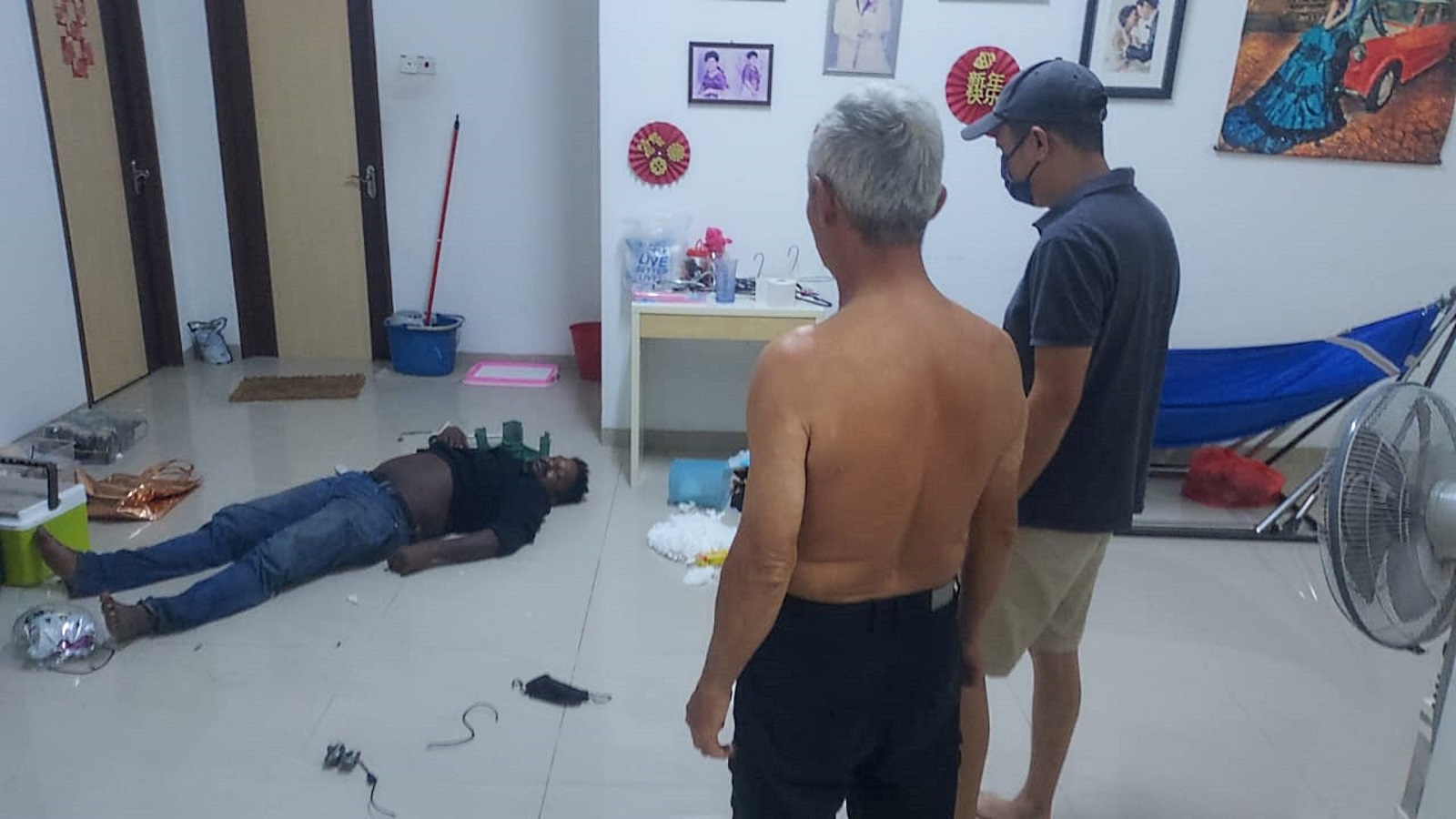 Drunk thief falls asleep in man's home in negeri sembilan