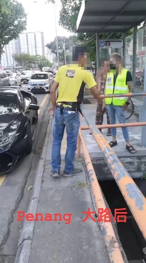 Penang man shouts at bystanders over illegally parked lamborghini
