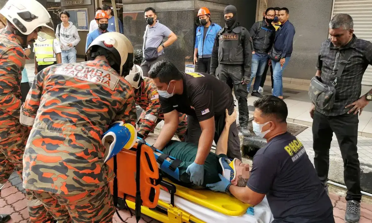 Nz man injures himself while trying to avoid arrest by leaping from 14th to 11th floor of pj building