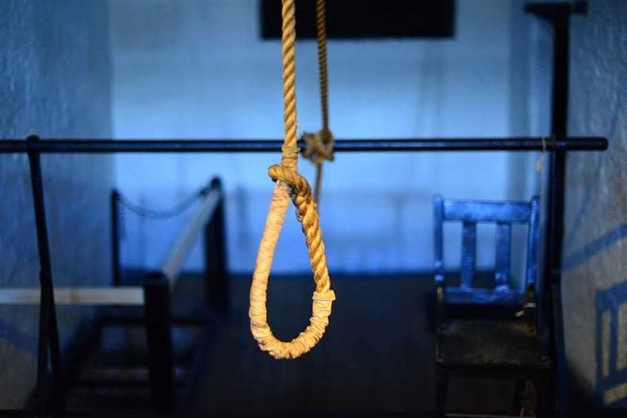 Woman Fakes Suicide On Video For Views But Kills Herself In The End By Accident