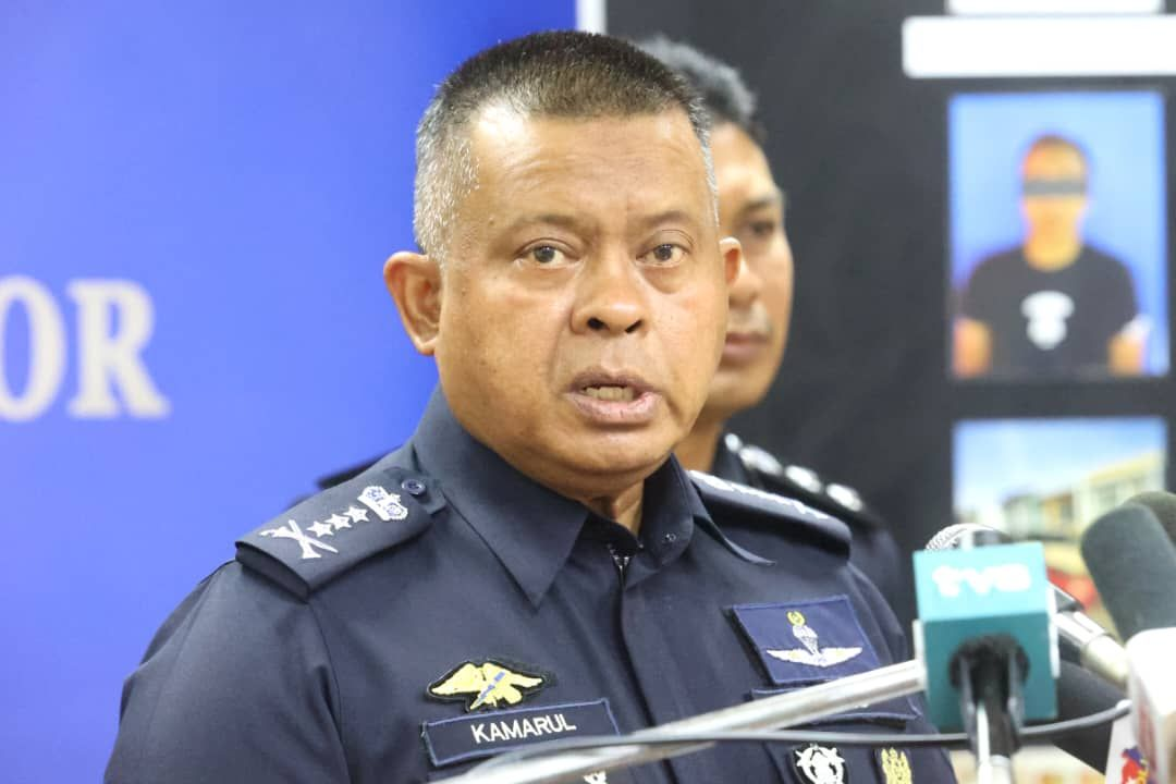 Johor police chief comm datuk kamarul zaman mamat