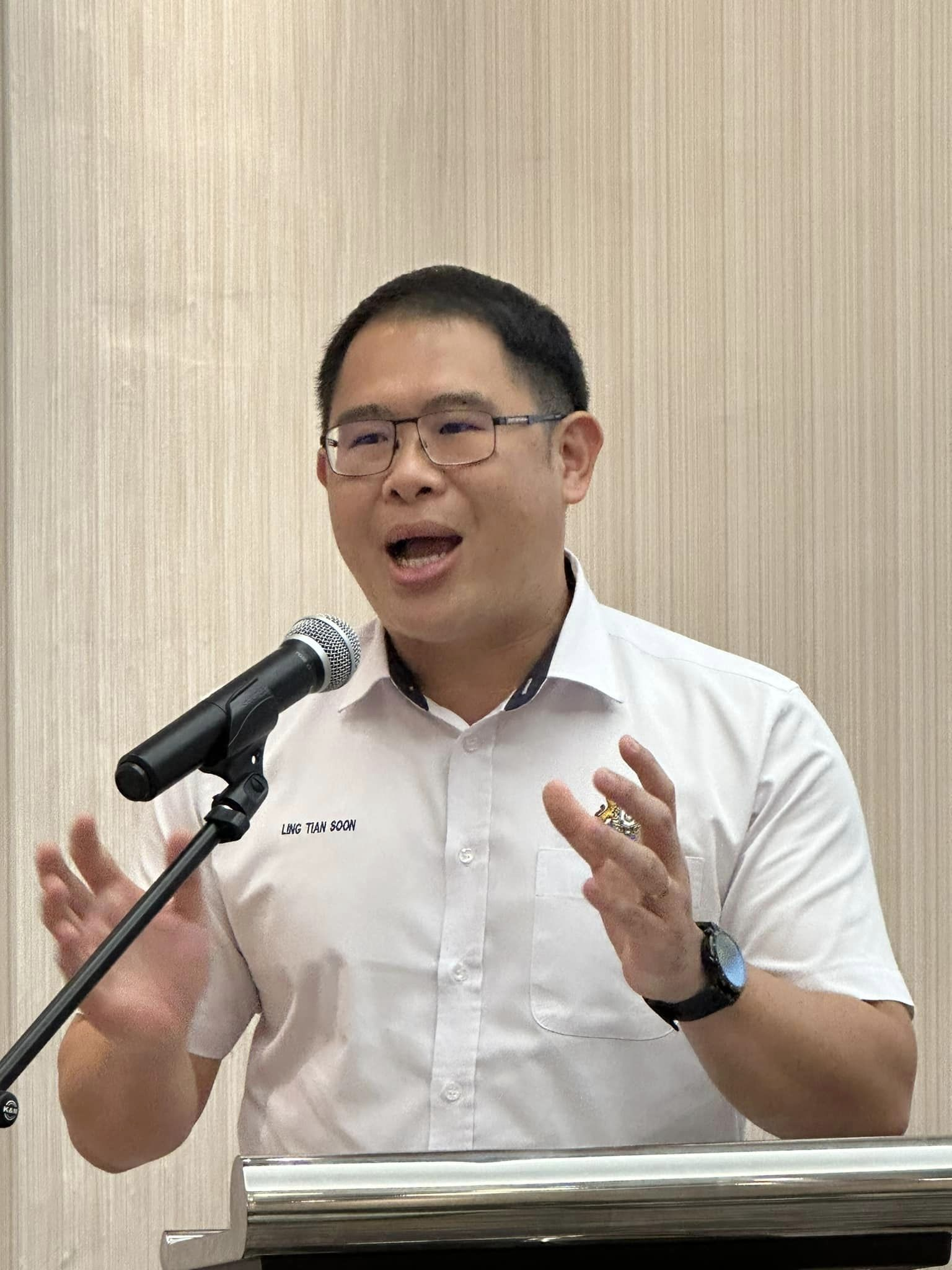 Johor health and unity committee chairman ling tian soon